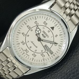 Vintage 1975 Seiko Automatic Mens Silver Watch W/daydate & Black accents